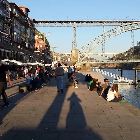 Apartment Historic At Unesco Area, In Front Of Wine Caves Porto